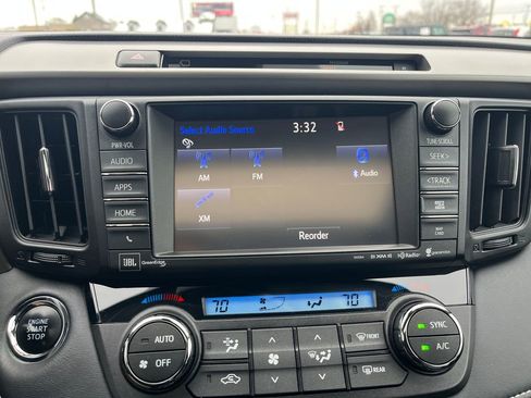 Certified 2016 Toyota RAV4 Limited image 18