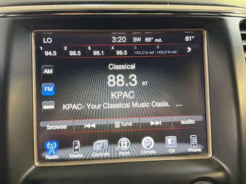 Used 2015 Jeep Grand Cherokee Altitude image 17