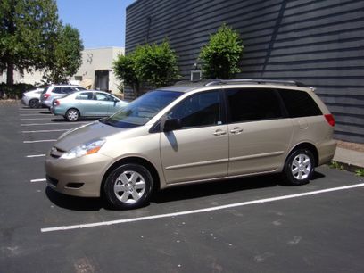 Used 2008 Toyota Sienna LE