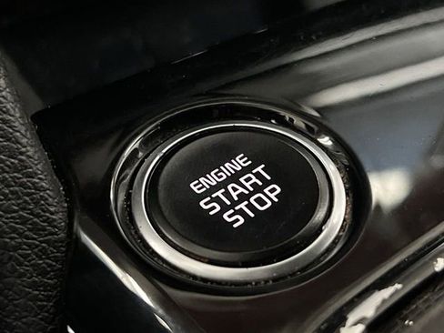 Used 2023 Kia Sportage EX image 17