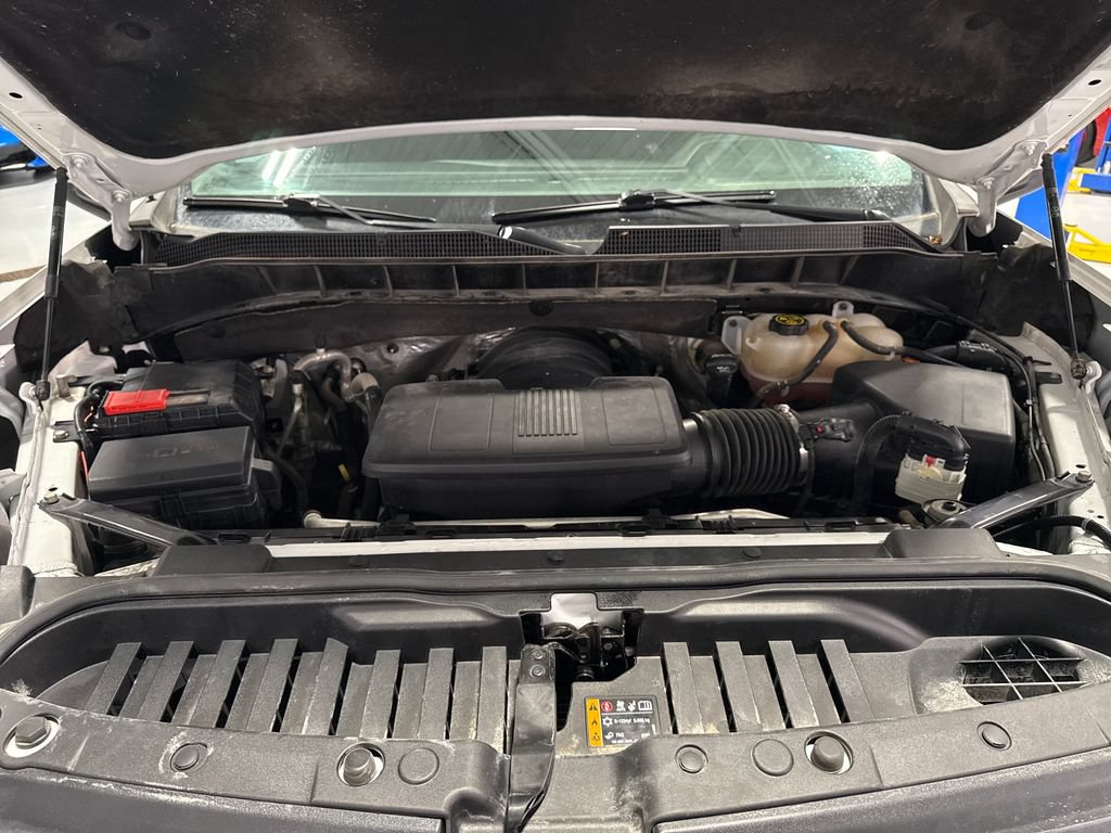 Used 2023 Chevrolet Silverado 1500 LT AWD/4WD image 44