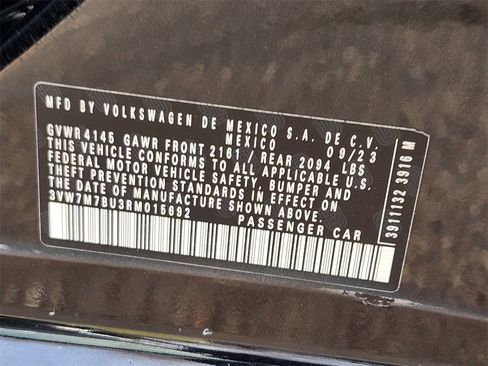 Used 2024 Volkswagen Jetta SE image 33