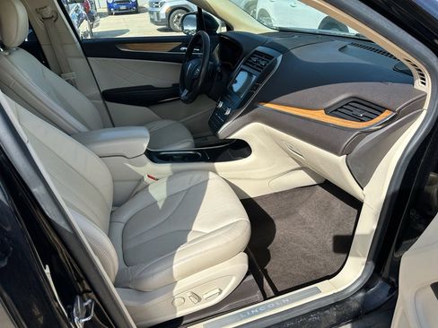 Used 2016 Lincoln MKC Select w/ Select Plus Package image 30