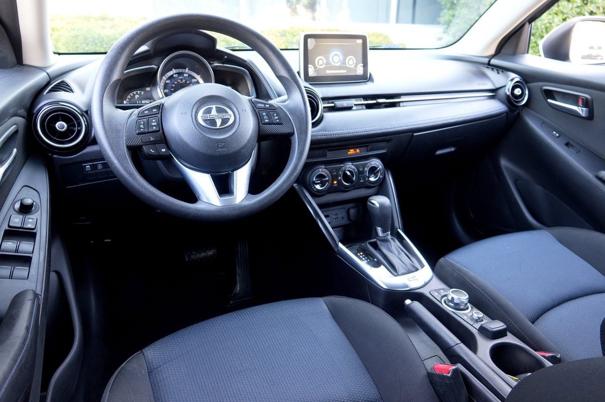 Used 2016 Scion iA FWD image 5