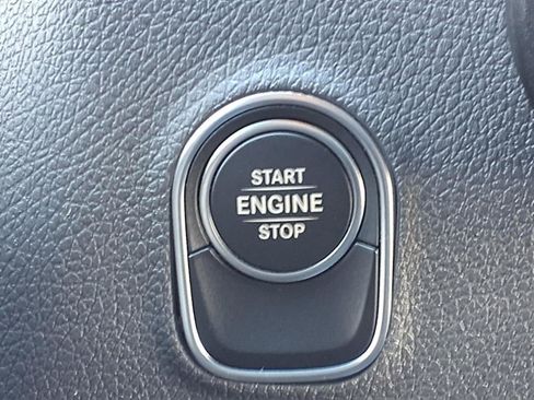 Used 2025 Mercedes-Benz Sprinter 2500 image 15
