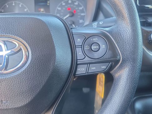 Used 2024 Toyota Corolla LE image 17