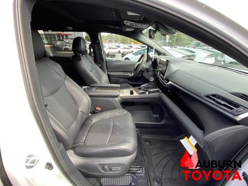 New 2026 Toyota Sienna Platinum AWD/4WD image 12