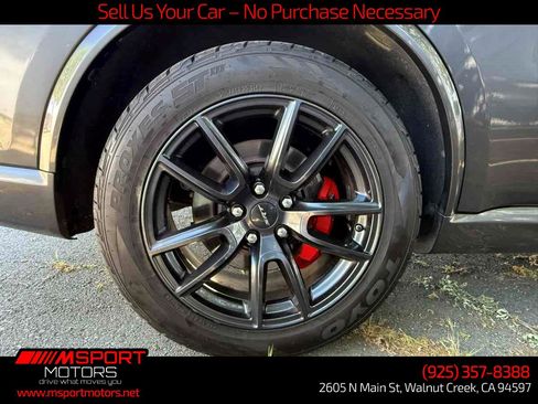 Used 2018 Dodge Durango SRT w/ Technology Group AWD/4WD image 34