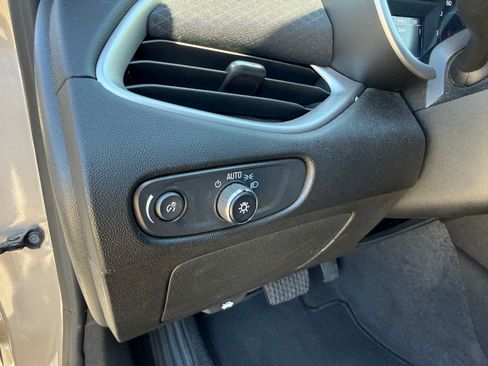 Used 2024 Chevrolet Malibu LS FWD image 13