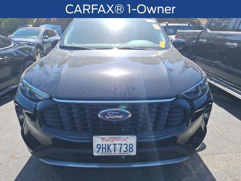 Used 2023 Ford Escape Platinum AWD/4WD image 3
