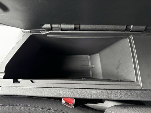 New 2026 Chevrolet Equinox EV LT image 19