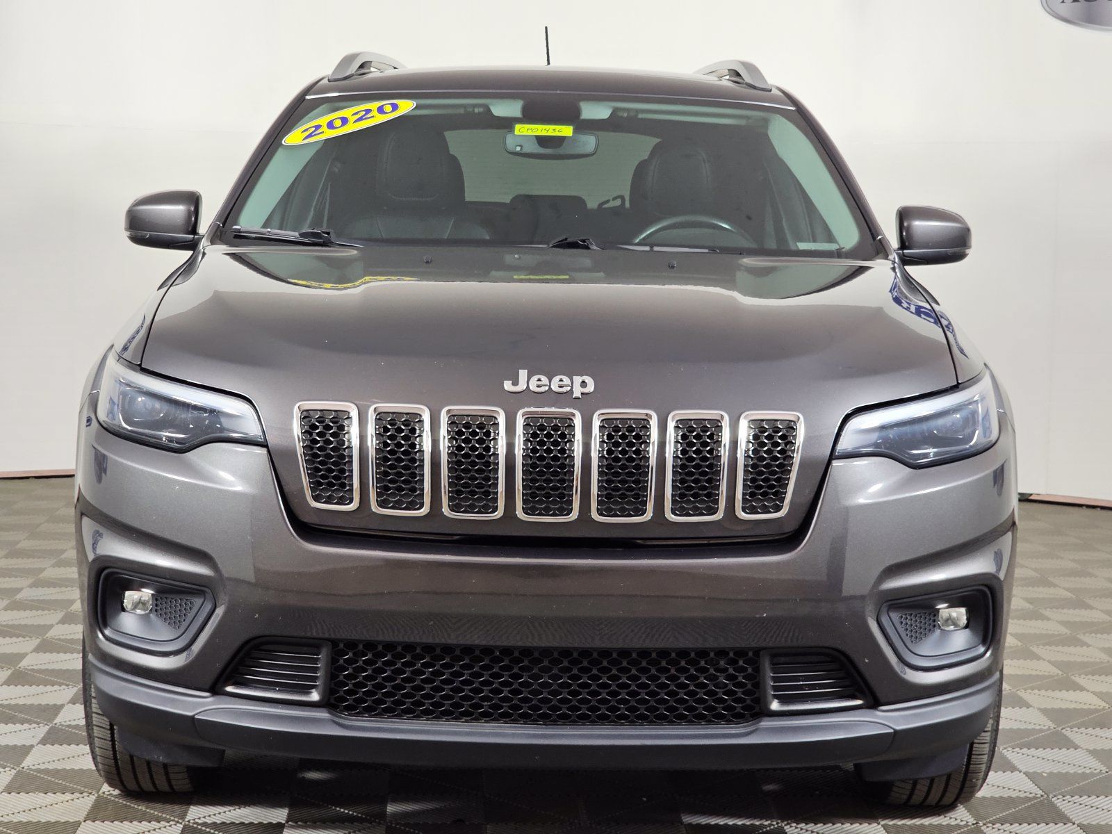 Used 2020 Jeep Cherokee Latitude Plus w/ Comfort/Convenience Group AWD/4WD image 41
