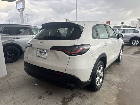 Certified 2025 Honda HR-V LX image 4