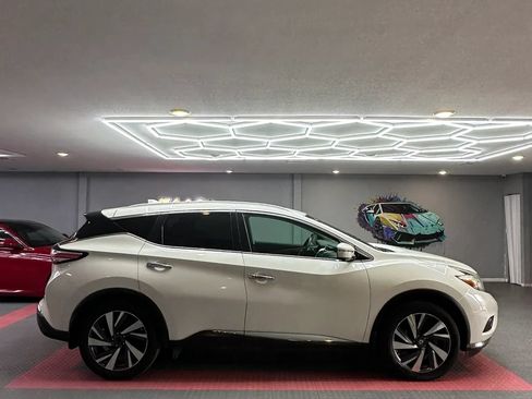 Used 2016 Nissan Murano Platinum w/ Platinum Technology Package FWD image 6