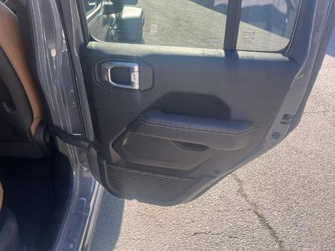 Used 2021 Jeep Wrangler Unlimited Rubicon image 41