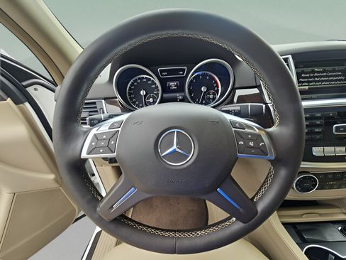 Used 2015 Mercedes-Benz ML 350 4MATIC image 17