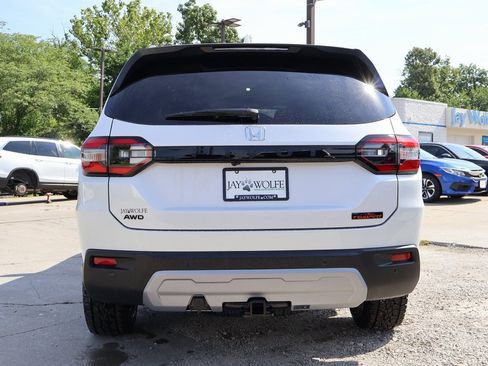 New 2025 Honda Pilot TrailSport image 6