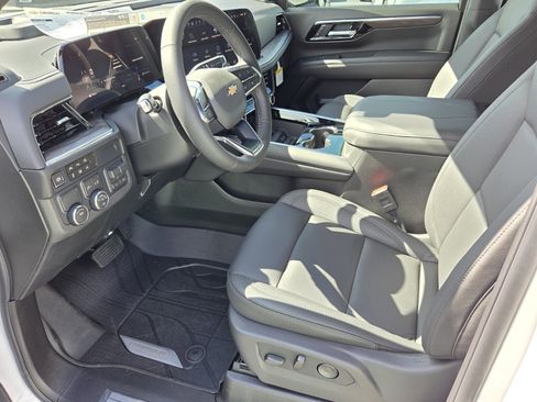 New 2026 Chevrolet Suburban LT w/ Comfort Package RWD image 5
