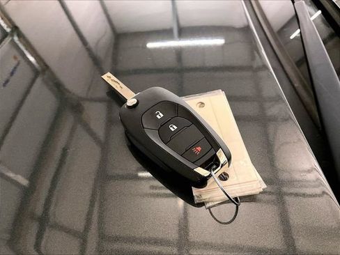 Used 2019 Chevrolet Trax LS w/ Tint and Cruise Package FWD image 9