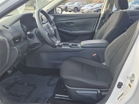 Used 2025 Nissan Sentra S image 5