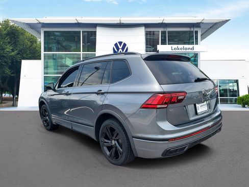 Used 2023 Volkswagen Tiguan SE R-Line FWD image 4