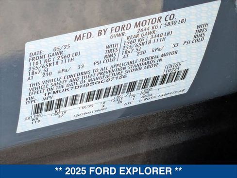 Used 2025 Ford Explorer Active w/ Active Comfort Package image 24