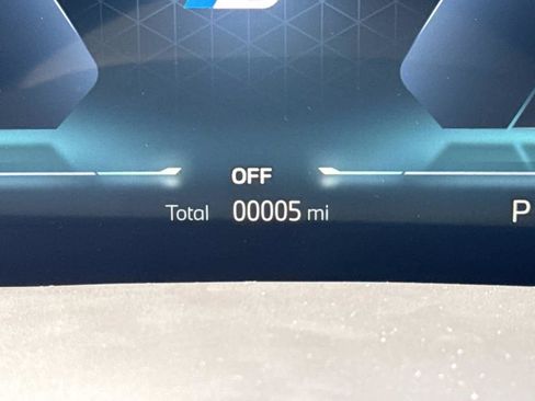 New 2026 BMW X5 xDrive50e w/ Executive Package image 25