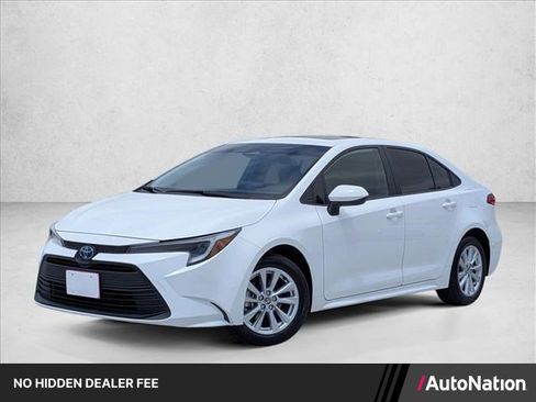 Used 2024 Toyota Corolla LE w/ LE Premium Package FWD image 1