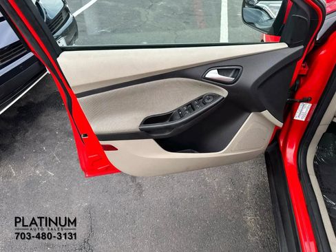 Used 2014 Ford Focus SE image 15