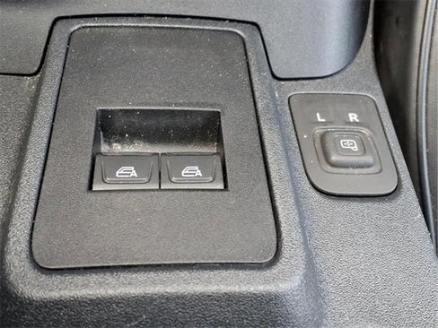 Used 2023 Ford Bronco Base w/ Sasquatch Package image 19