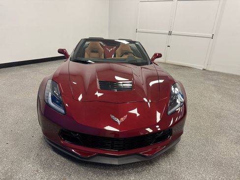 Used 2018 Chevrolet Corvette Grand Sport image 2