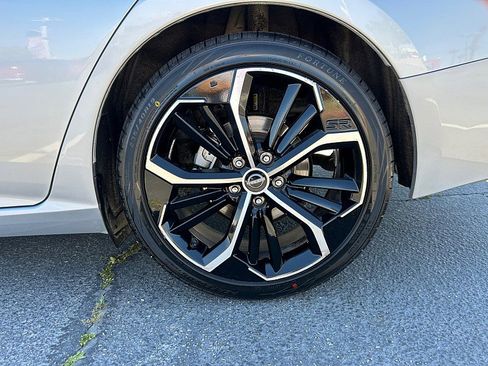 Used 2023 Nissan Altima 2.5 SR image 15