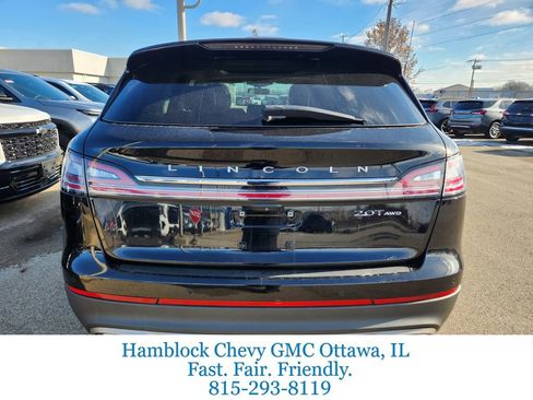 Used 2020 Lincoln Nautilus Reserve image 7