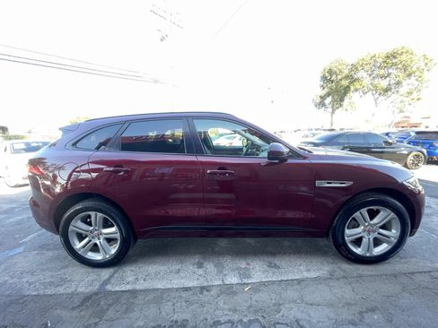 Used 2017 Jaguar F-PACE R-Sport AWD/4WD image 4