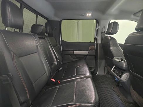 Used 2022 Ford F150 Lariat w/ FX4 Off-Road Package image 15