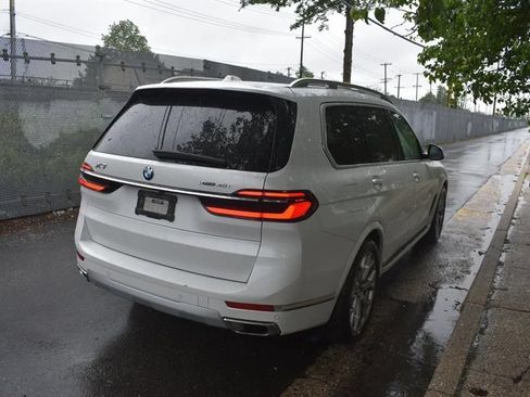 Used 2026 BMW X7 xDrive40i AWD/4WD image 5