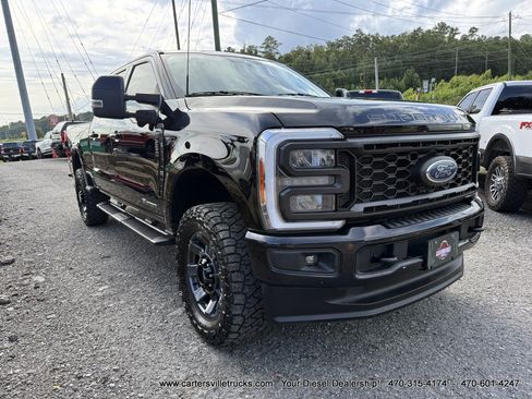Used 2023 Ford F250 Lariat w/ Sport Appearance Package AWD/4WD image 5