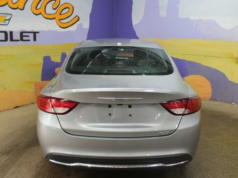 Used 2015 Chrysler 200 Limited w/ Comfort Group FWD image 7