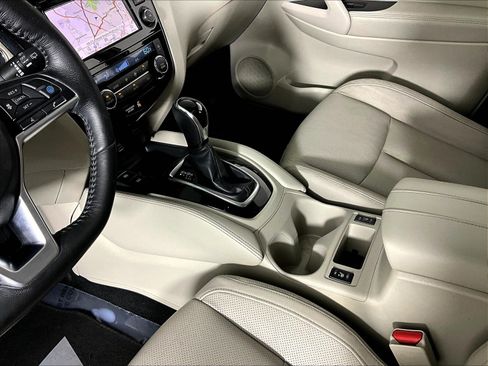 Used 2019 Nissan Rogue Sport SL w/ Premium Package AWD/4WD image 18