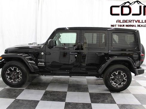 Used 2024 Jeep Wrangler Sahara w/ Technology Group image 4