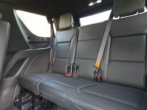 Used 2023 GMC Yukon Denali image 9