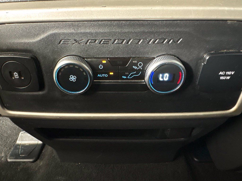 Used 2024 Ford Expedition Max XLT AWD/4WD image 39