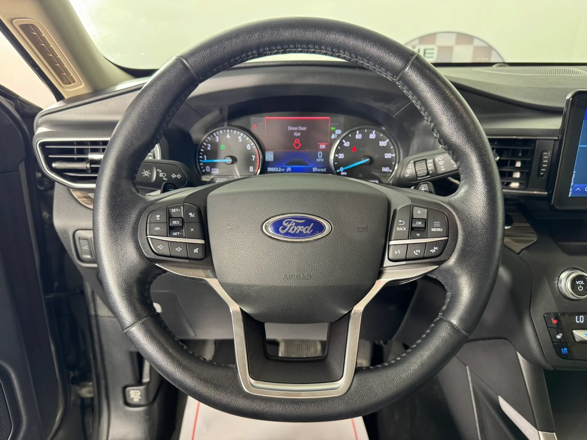 Used 2020 Ford Explorer Limited AWD/4WD image 13