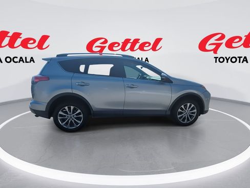 Used 2018 Toyota RAV4 Limited image 9