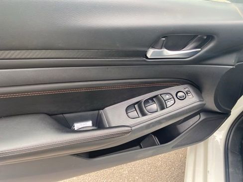 Used 2022 Nissan Altima 2.5 SR image 17