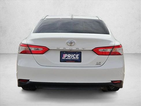 Used 2020 Toyota Camry LE AWD/4WD image 7