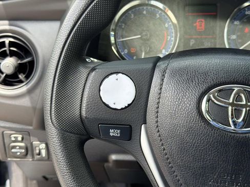 Used 2019 Toyota Corolla L FWD image 22