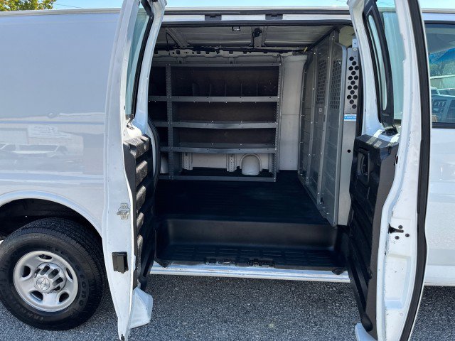 Used 2019 Chevrolet Express 2500 w/ Driver Convenience Package RWD image 20