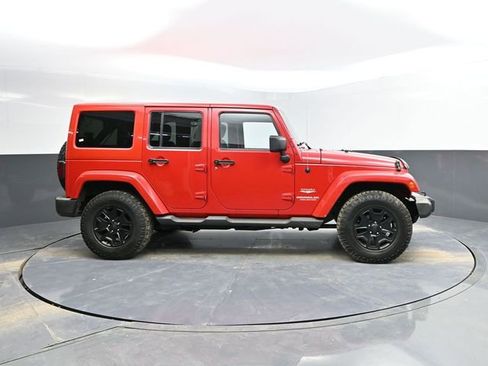 Used 2011 Jeep Wrangler Unlimited Sahara w/ Dual Top Group image 10