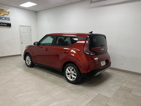 Used 2023 Kia Soul S FWD image 6